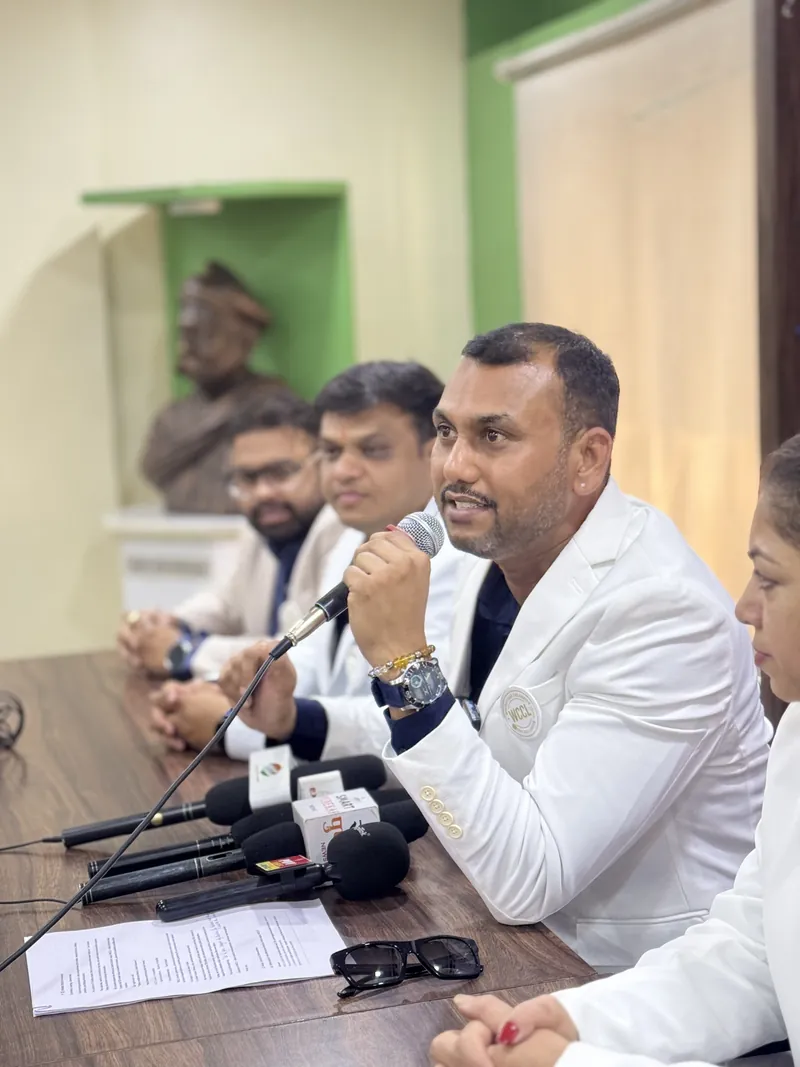 Press Conference — Pune — photograph 8 of 8